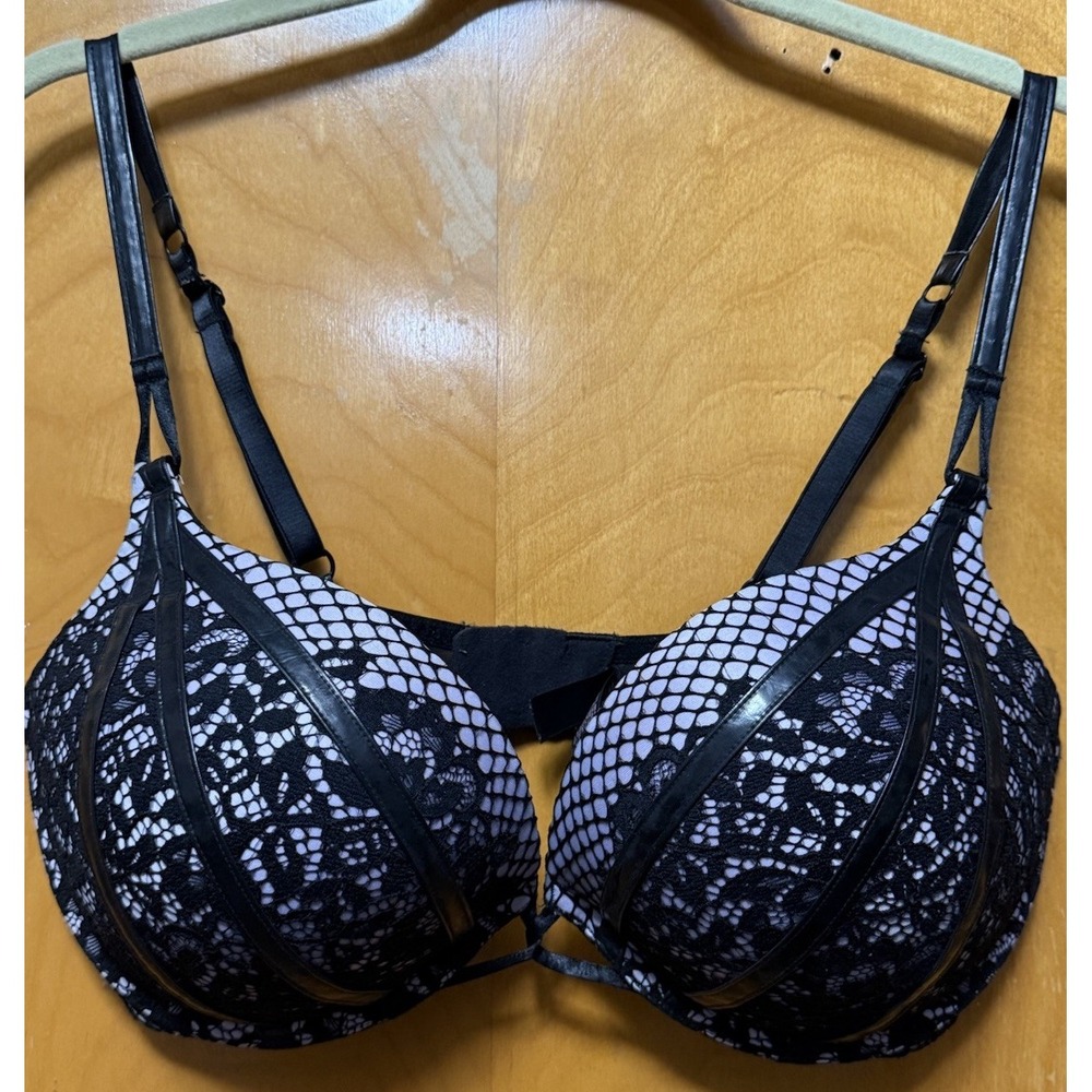Victoria's Secret Bombshell Plunge Faux Leather Fishnet Overlay Lilac Black 36D
